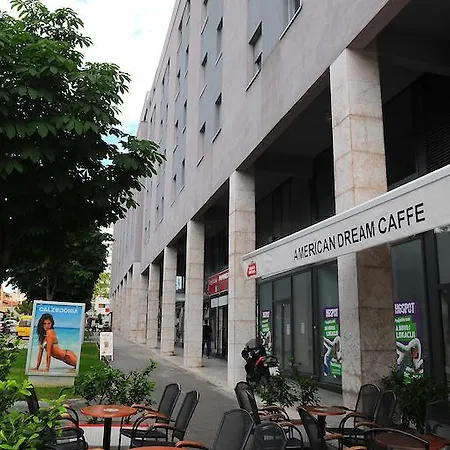 Splendid Center